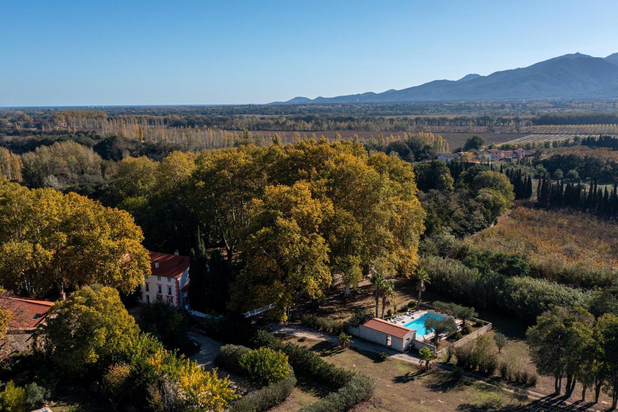 Bed and Breakfast Domaine Castell de Blés Saint-Génis Esterno foto