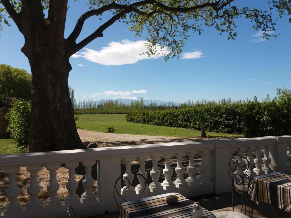 Bed and Breakfast Domaine Castell de Blés Saint-Génis Esterno foto